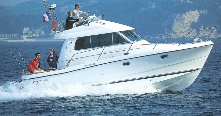 Beneteau Antares 10.80 Motor boat charter Croatia