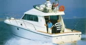 Beneteau Antares 10.80 Motor boat charter Croatia 3
