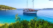 Cesarica Motor Sailer Charter Croatia 4