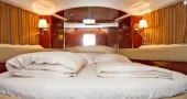 Jeanneau Prestige 46 Motor Yacht Rent 14