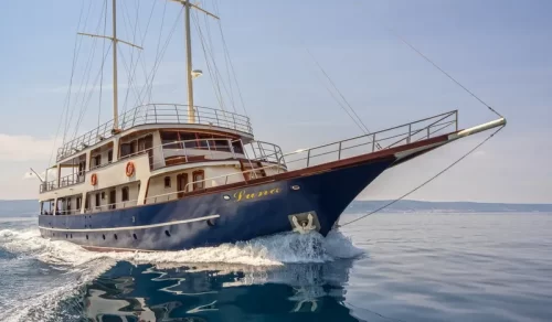 Luna Croatia Holidays Charter