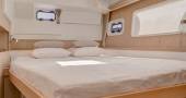 Lagoon 400 S2 Bed 