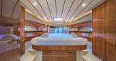 Image 9/13 Ferretti 530 