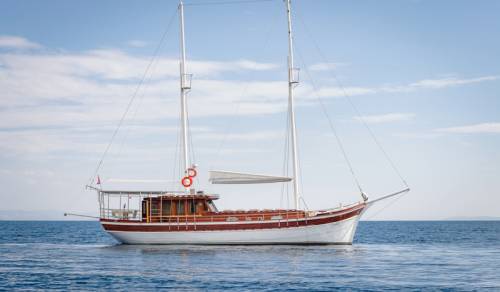 Gulet Slano for gulet cruising in Croatia