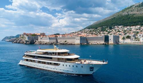 Swallow Croatia Luxury Mini Cruiser Charter 1