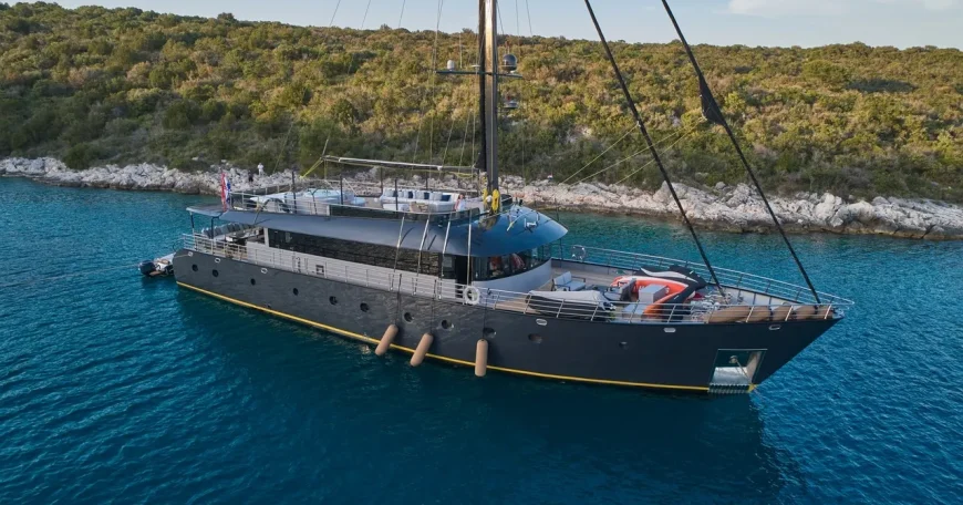 Rara Avis Luxury Yacht Gulet Charter