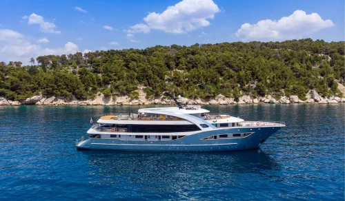 Bella Mini Cruiser Croatia Holidays Charter 